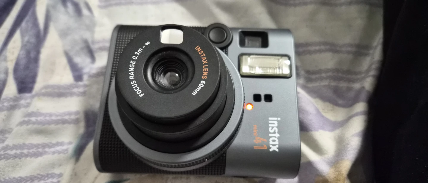 Fujifilm Instax Mini 41 Instant Camera - Black - photo 3
