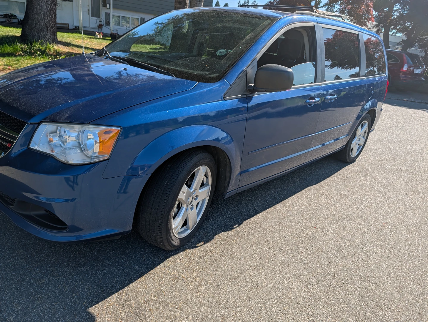 2011 Dodge Grand caravan sxt - photo 5