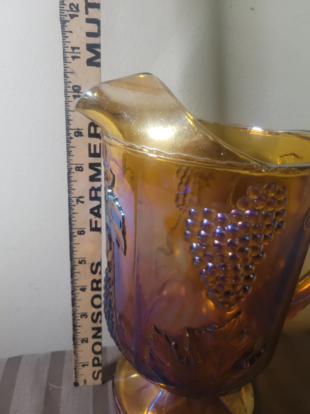 Vintage Indiana Glass Harvest Grape Pitcher - photo 3