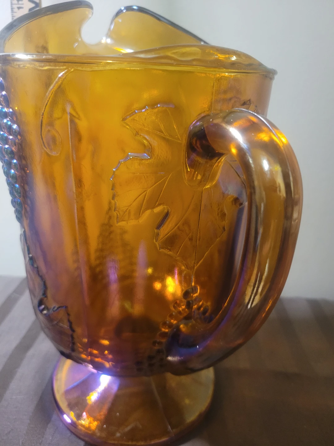 Vintage Indiana Glass Harvest Grape Pitcher - photo 5
