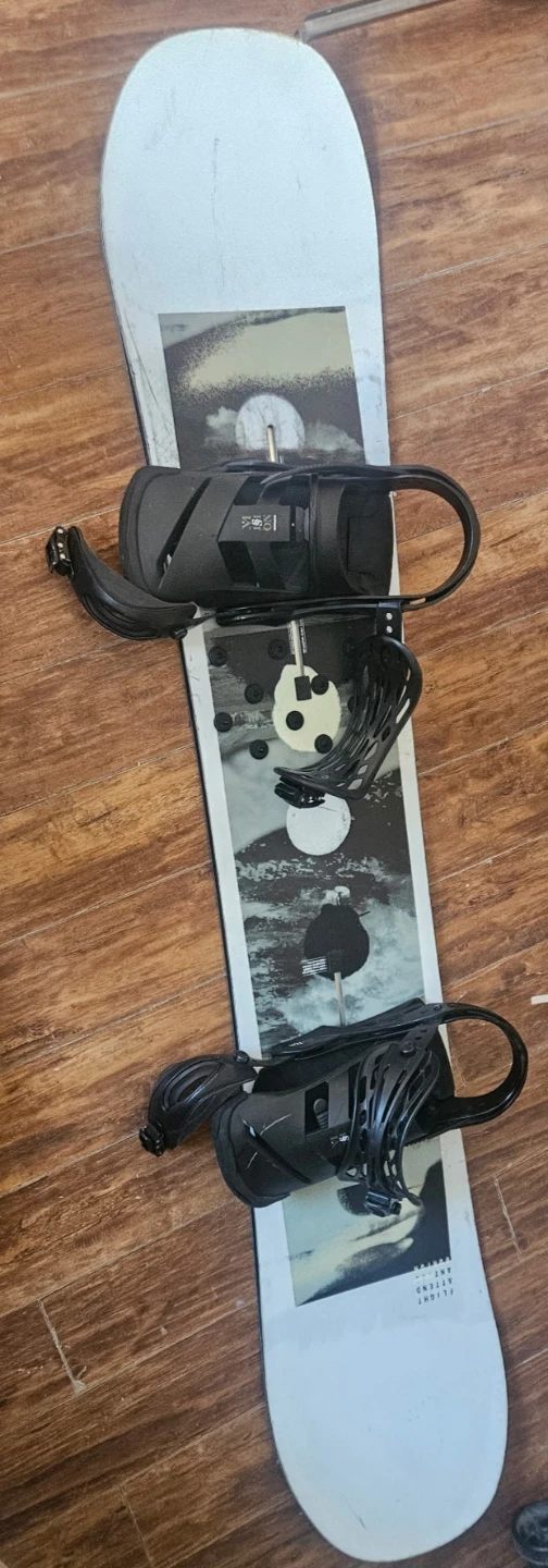Burton Flight Attendant Snowboard - photo 3