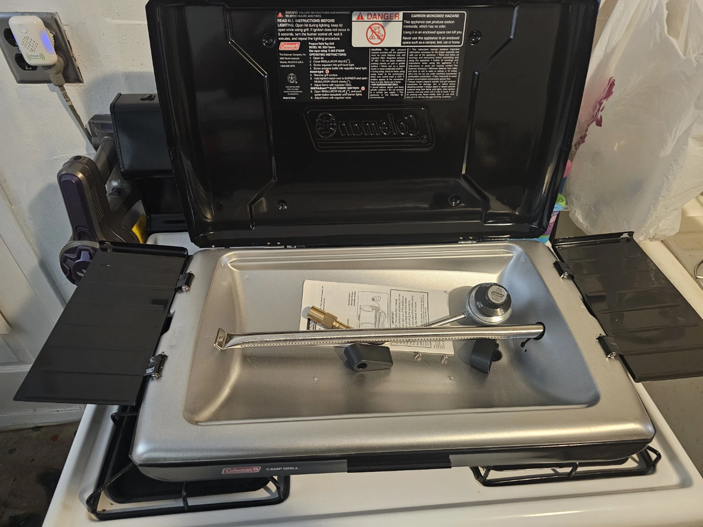 Coleman Triton series propane stove. - photo 3