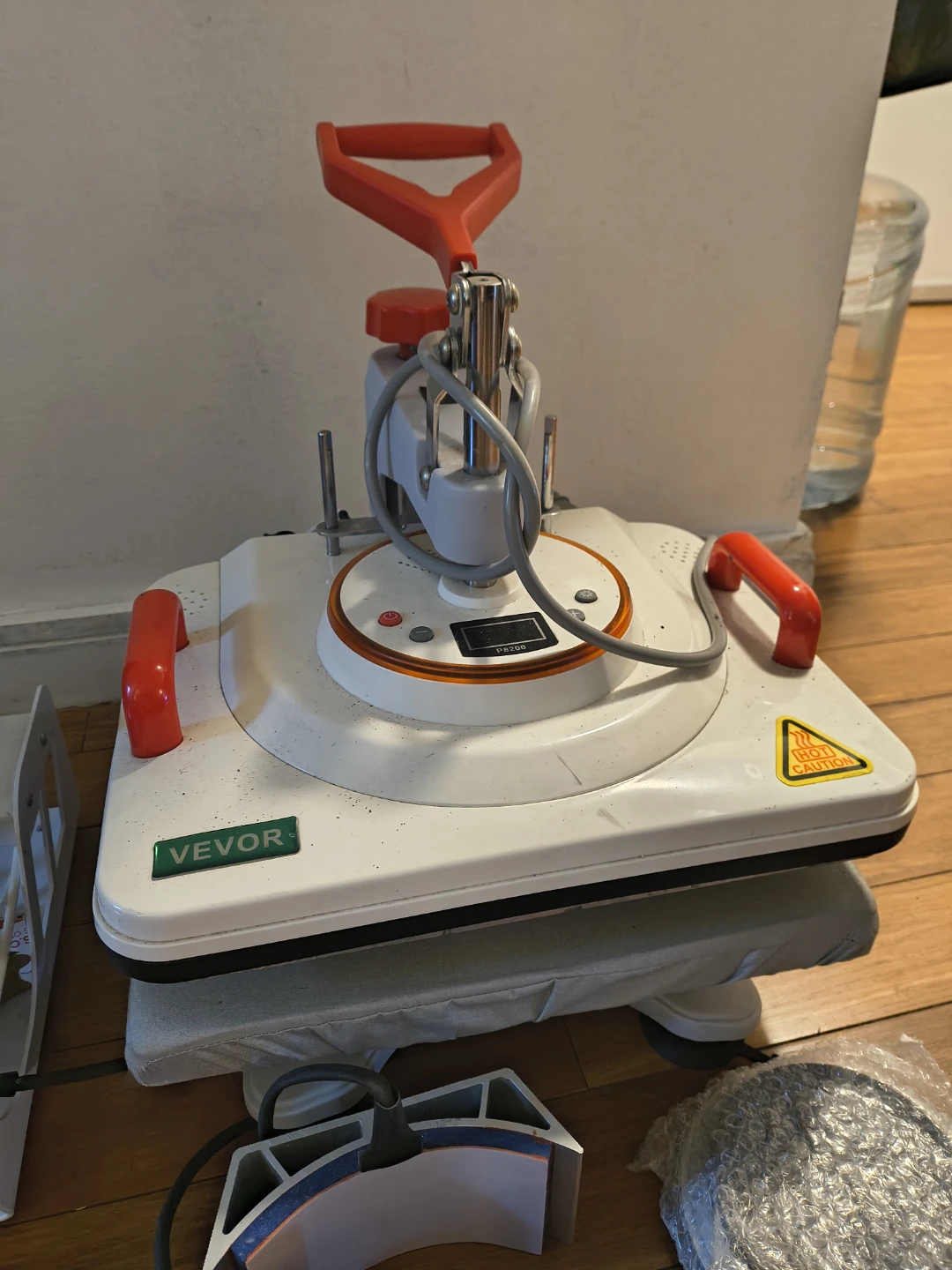 Vevor Heat Press Machine with Accessories - photo 5