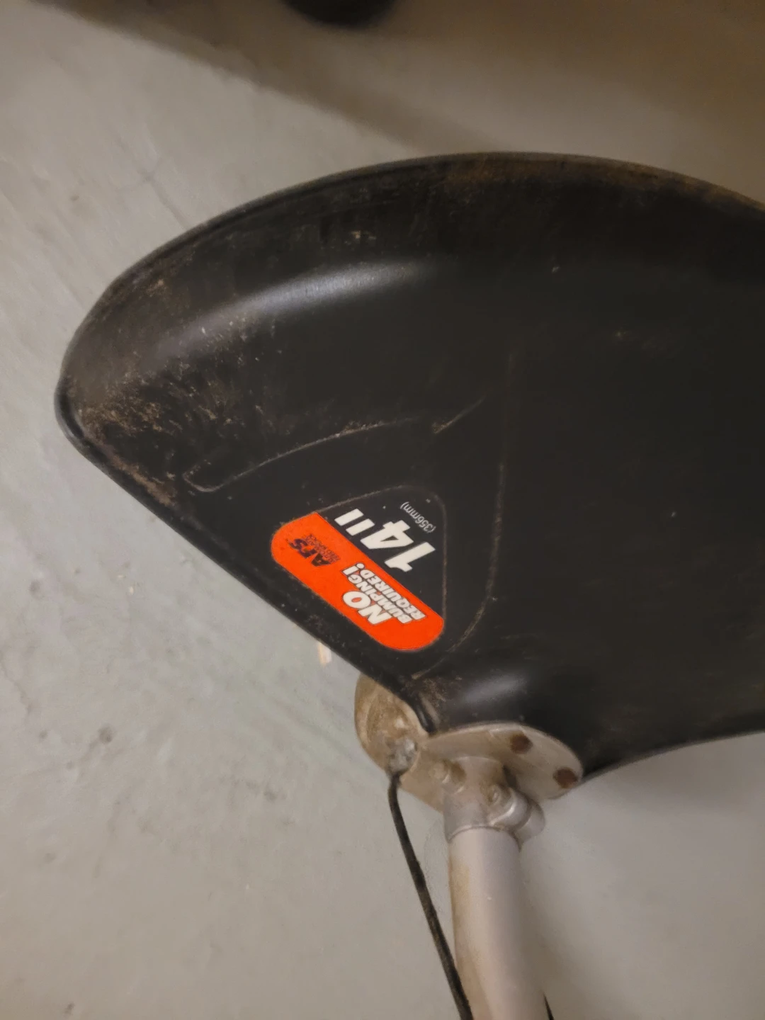 Black & Decker GH1000 String Trimmer - photo 2