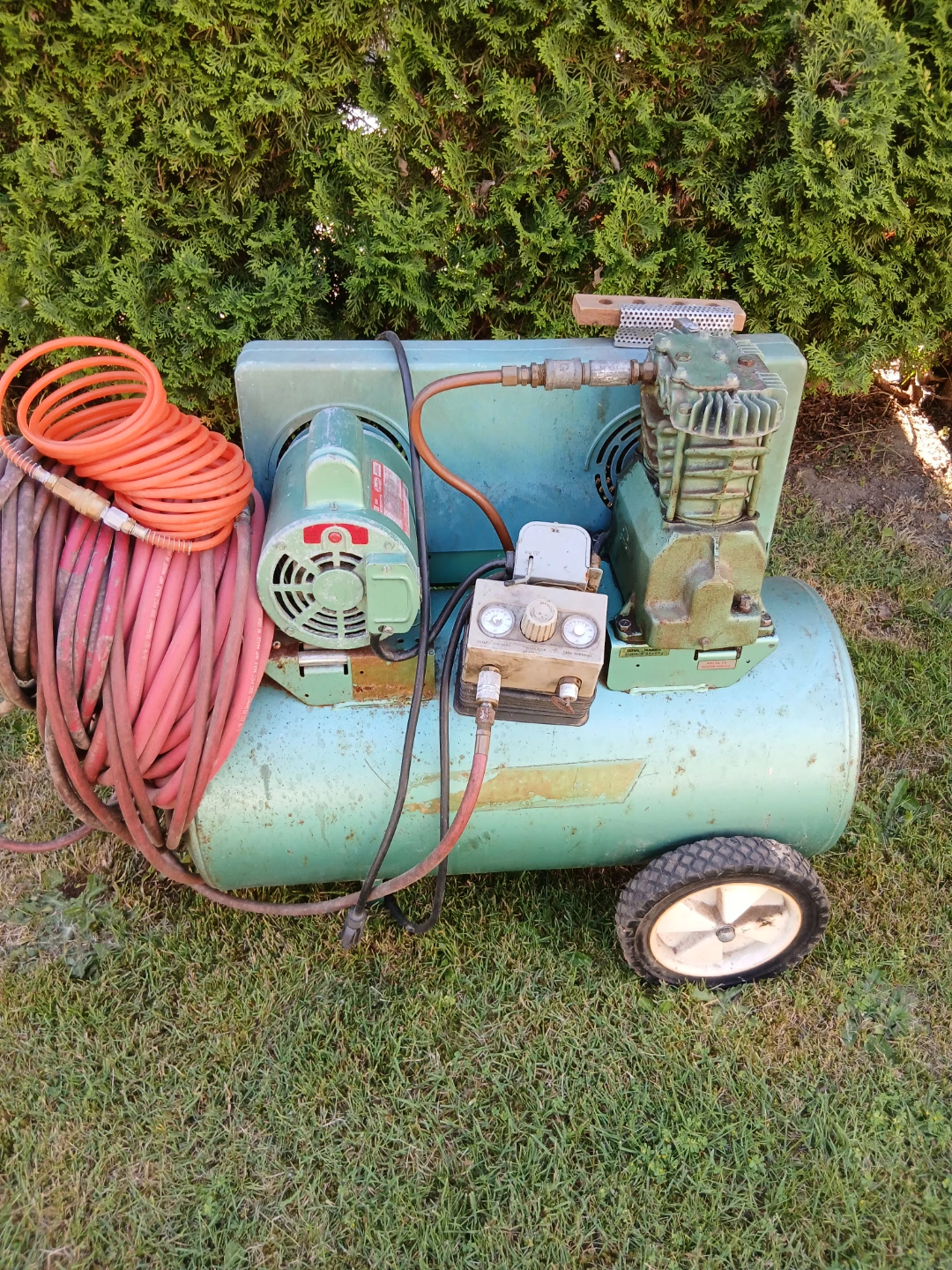Air compressor
