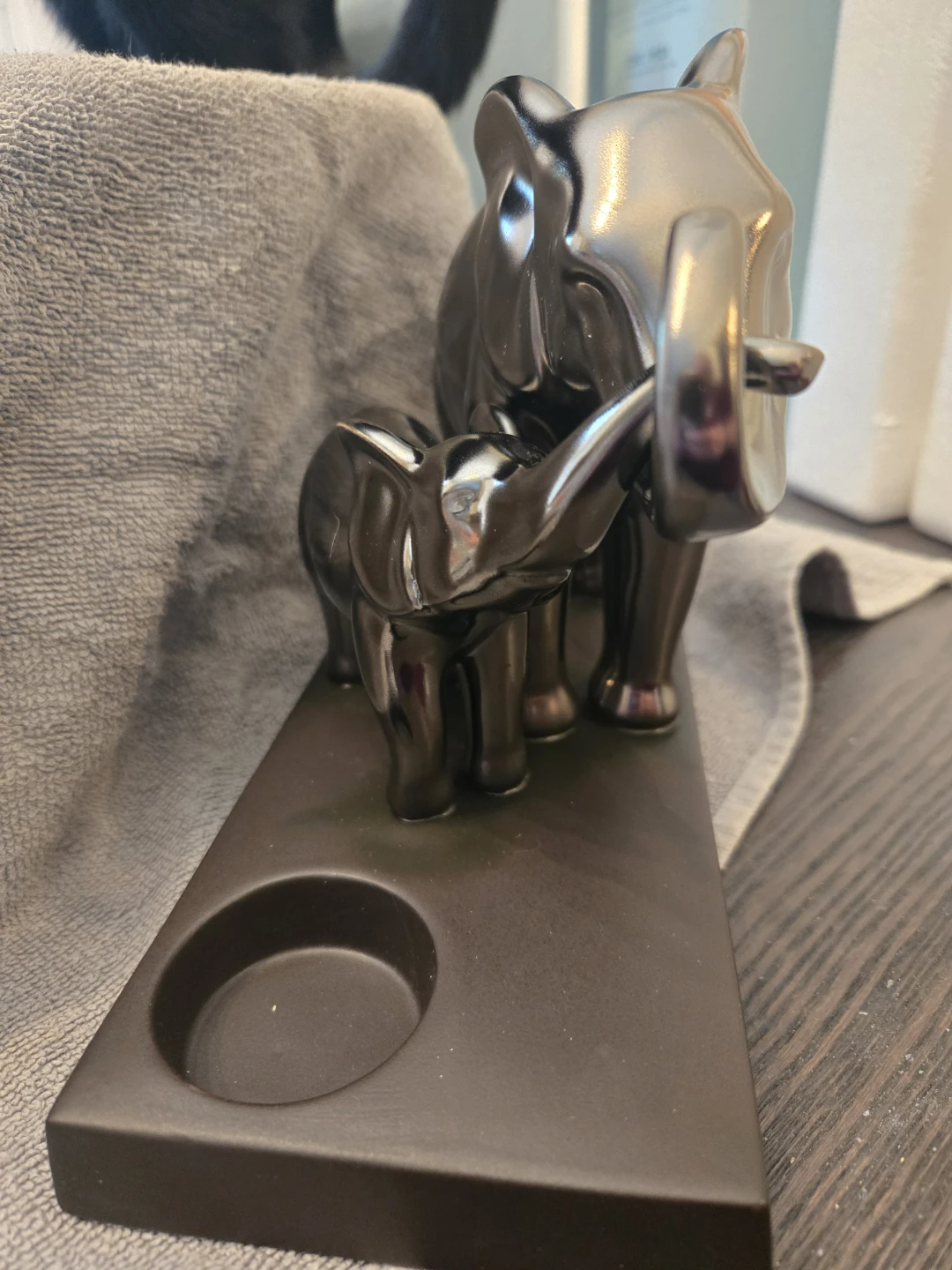 PartyLite Majestic Pride Elephant & Baby Tealight Holder - photo 2