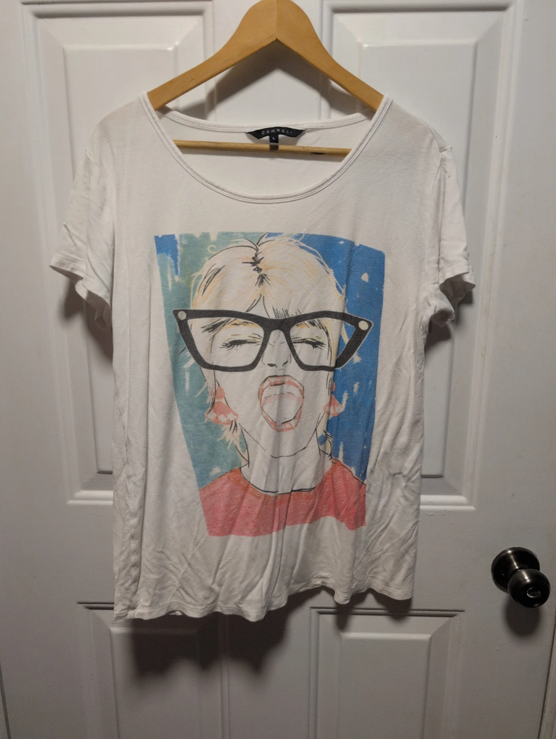Carreli White Graphic T-Shirt - Size L