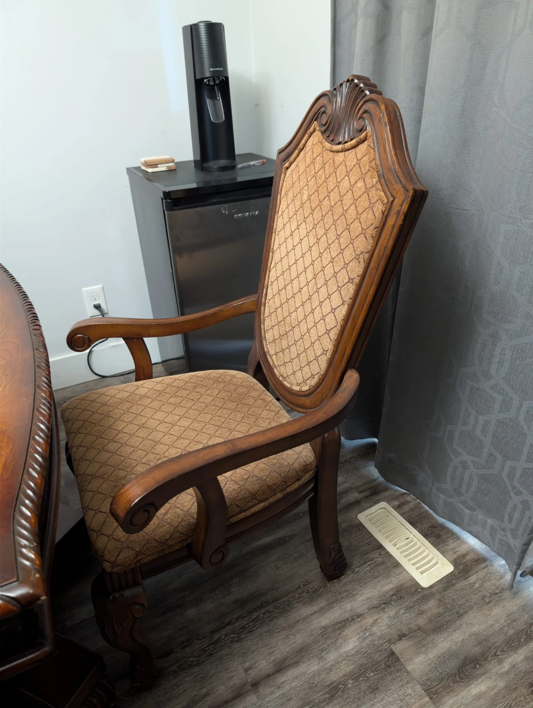Solid Wood Dining Table with 5 Chairs - photo 4