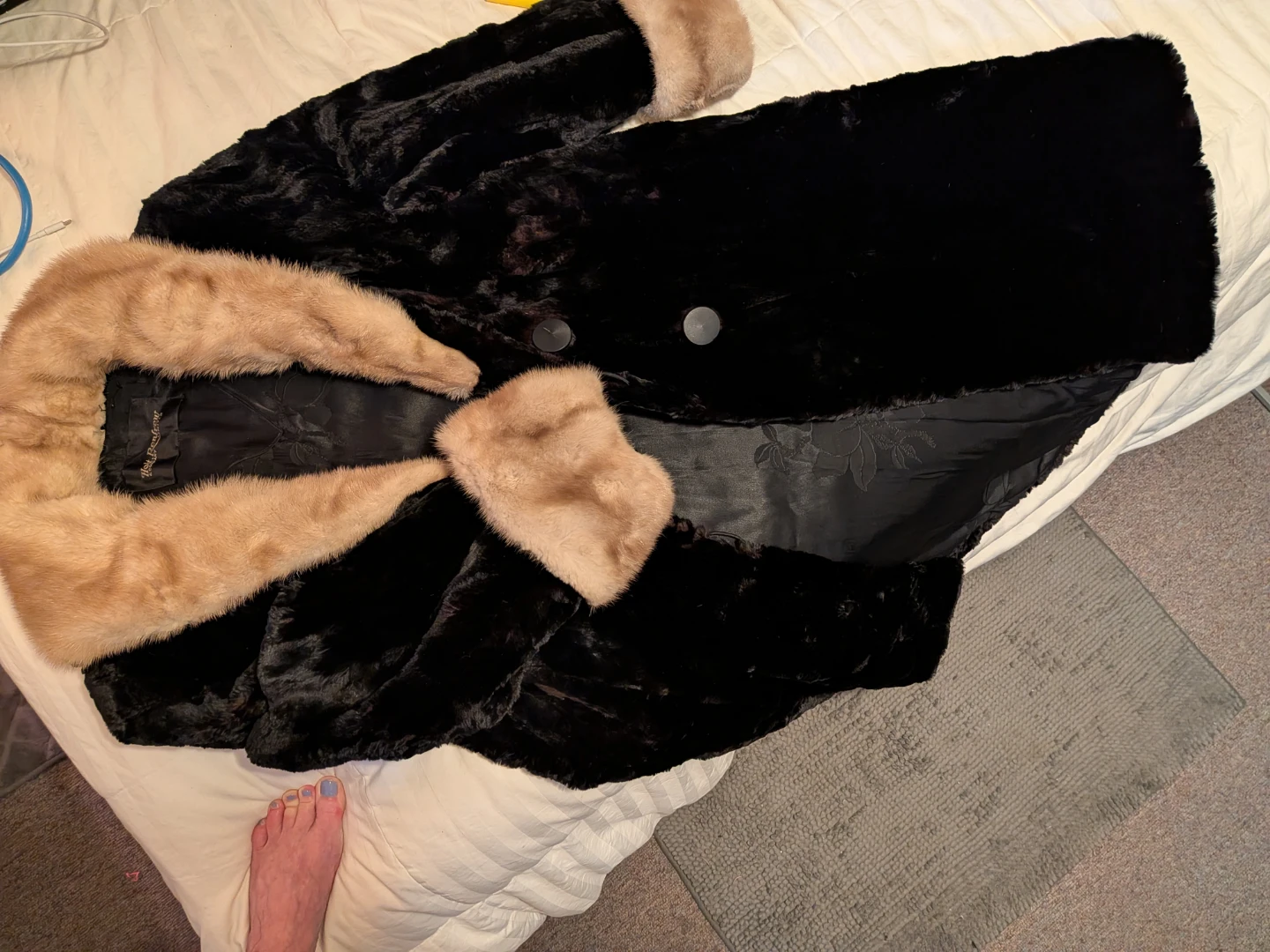 Holt Renfrew vintage genuine mink coat with Fox trim fur