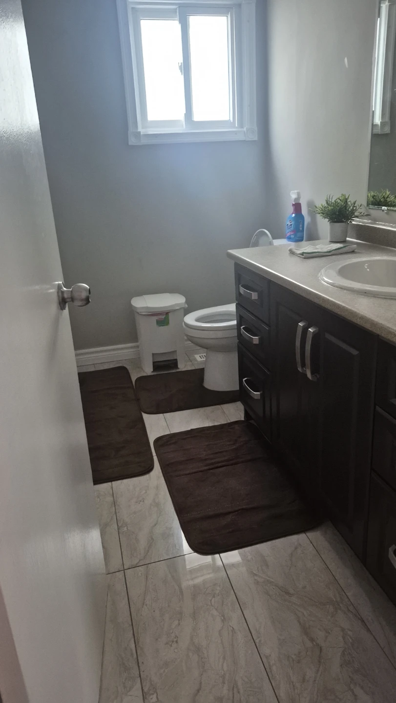 One room onthe upper floor for rent - photo 3