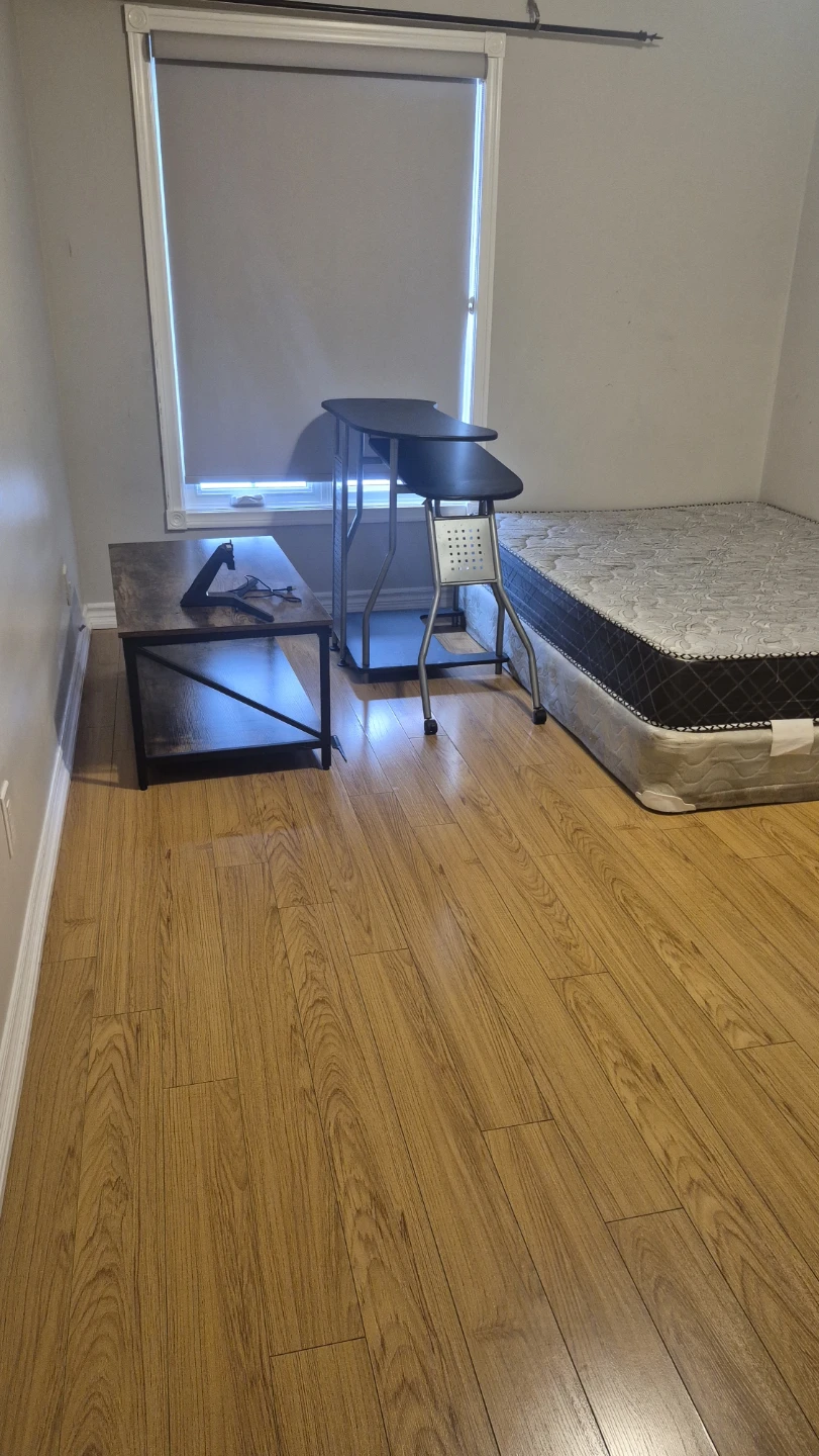 One room onthe upper floor for rent - photo 4