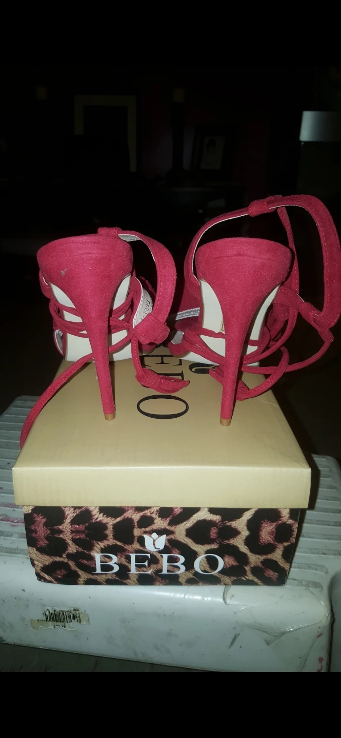 BEBO Red Suede Fringe Lace-Up Heels Size 5 - photo 3
