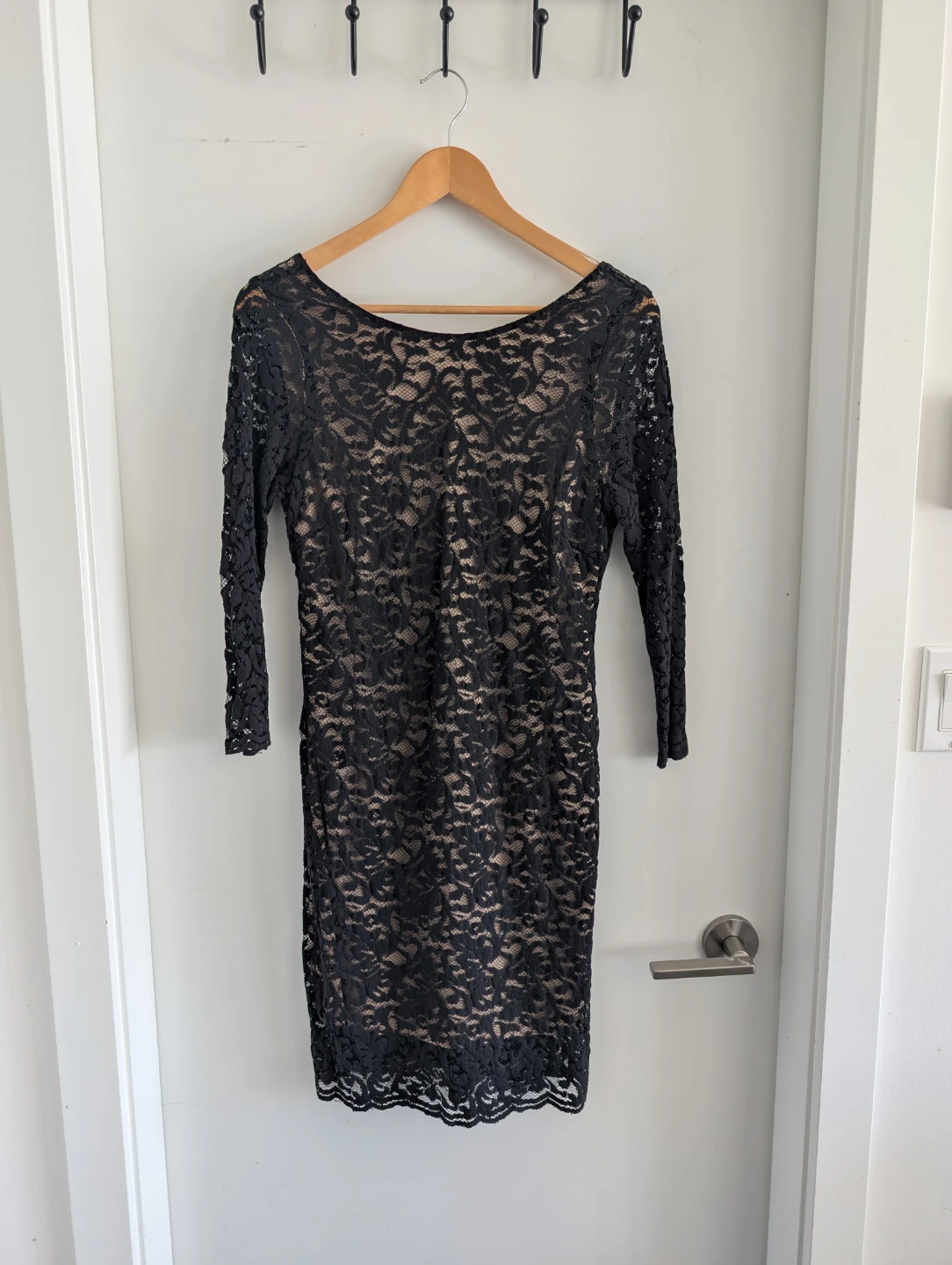 JustFab Black Lace Overlay Bodycon Dress Size M (medium)