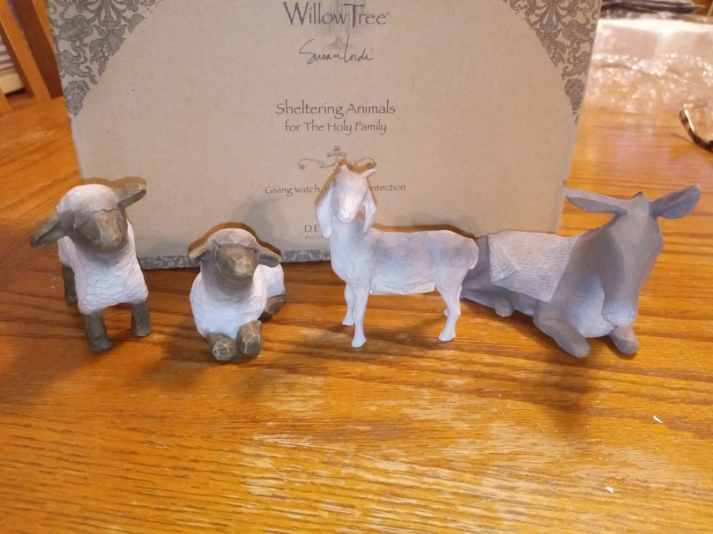 Willow Tree Sheltering Animals for The Holy Family Figurines - photo 2