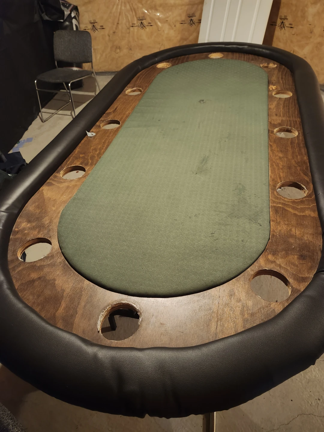 Oval Poker Table