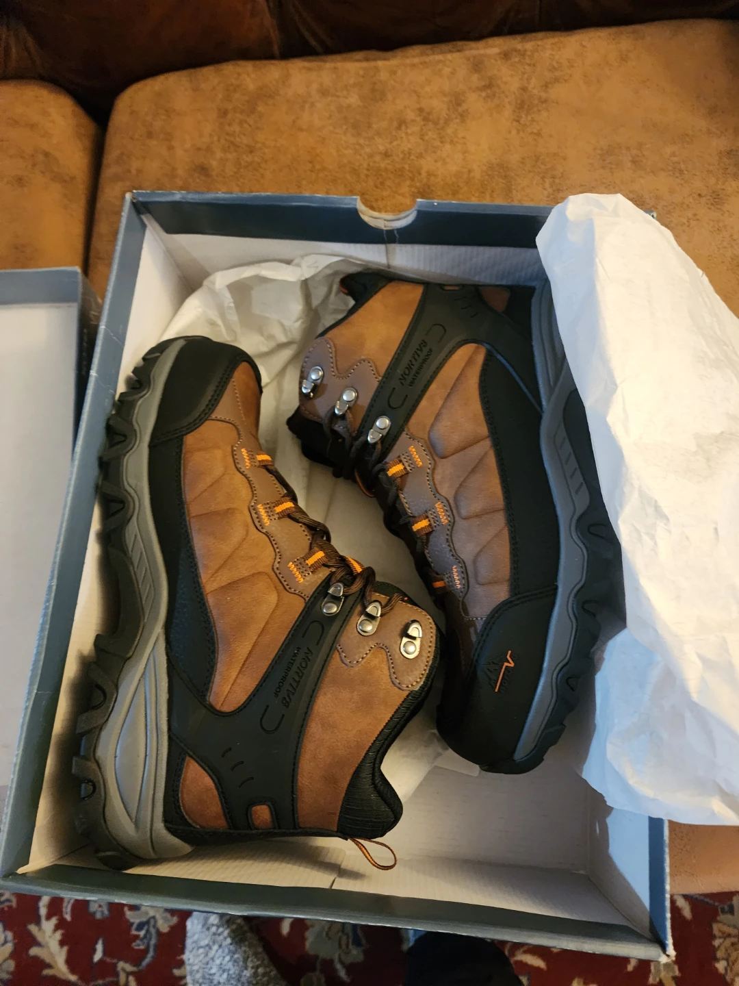 Nortiv 8 Steele Toe Hiking Boots Size 8.5