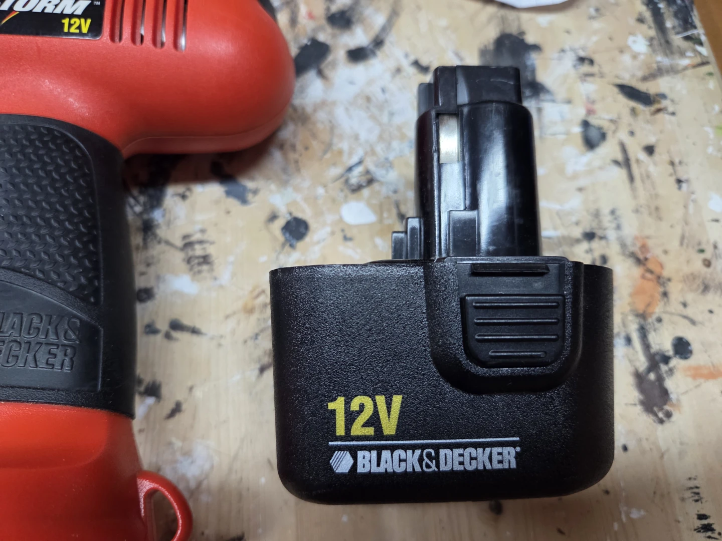 Cordless drill - photo 2