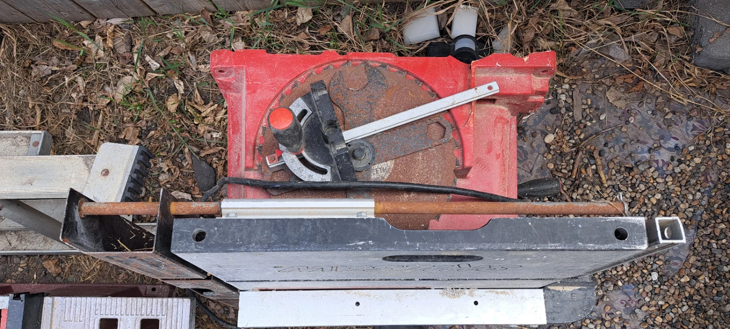 SKILSAW Table Saw