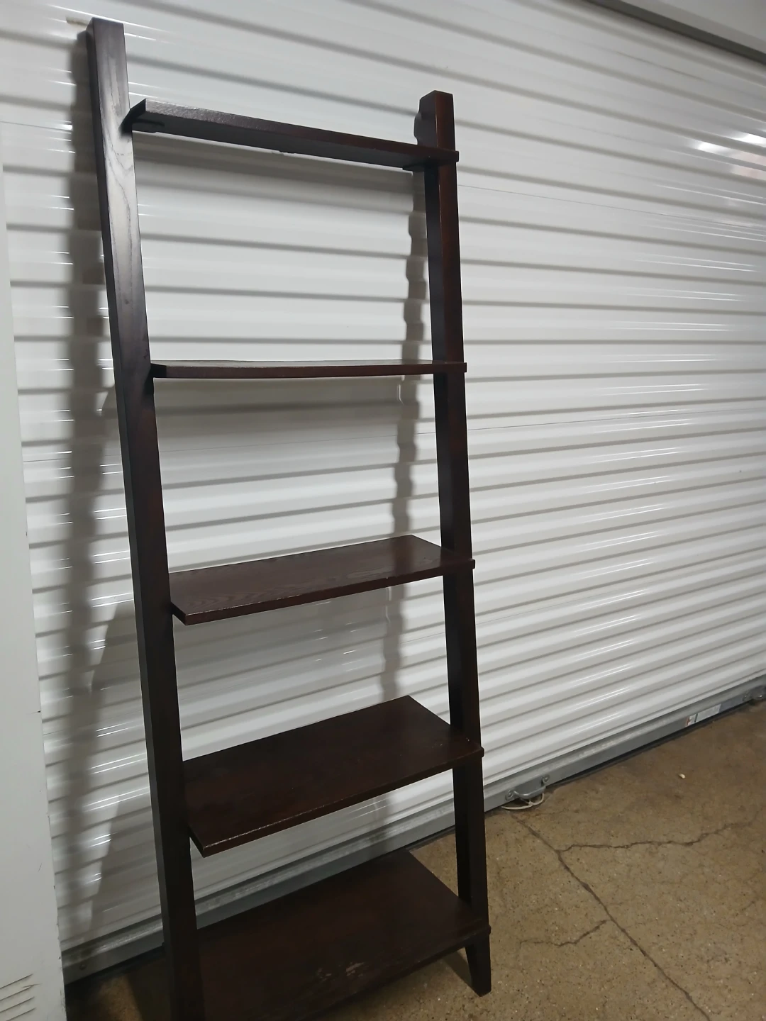 Book shelf - photo 2