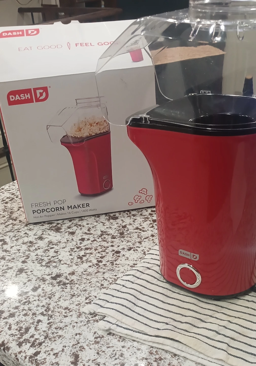 Dash Fresh Pop Hot Air Popcorn Maker - Red