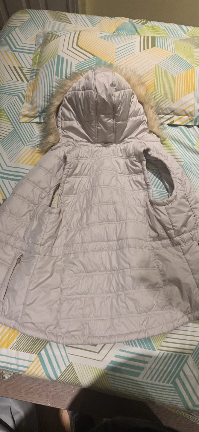 Serra Puffer Vest with Fur Hood - photo 5