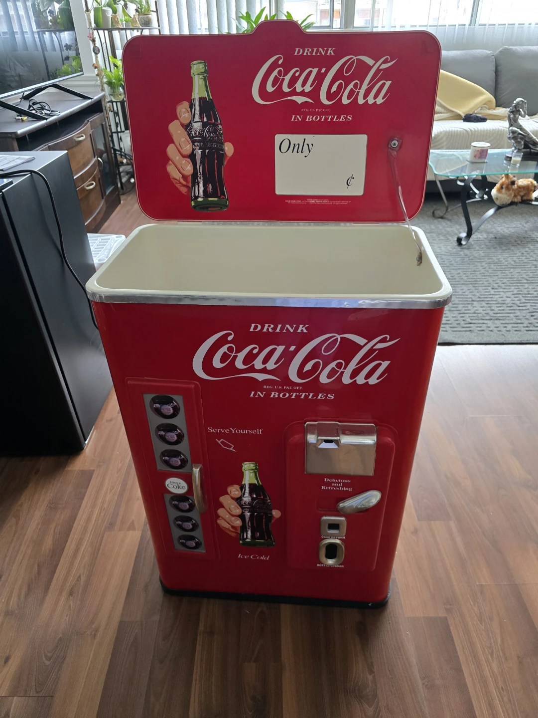Coca-Cola "In Bottles" Retro Vending Machine Cooler - photo 2