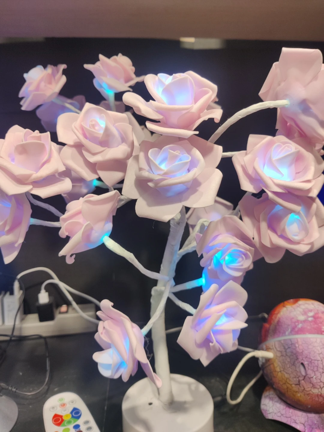 Pink Rose Tree Lamp - photo 3