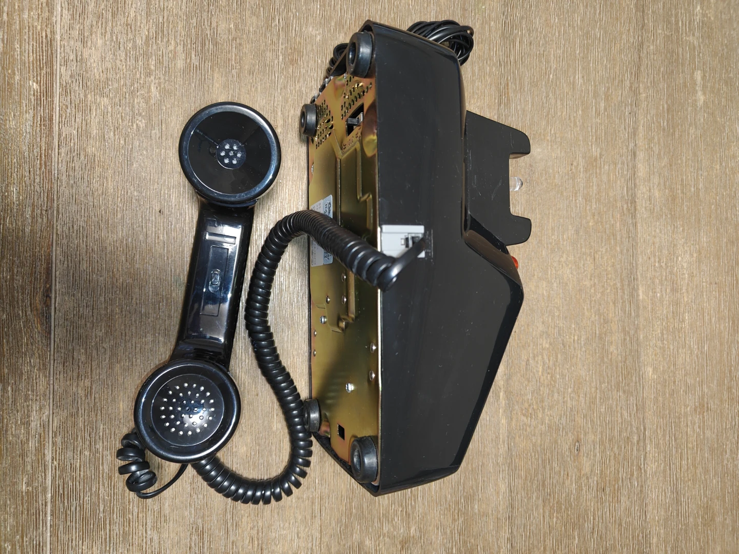 Hearing aid plane old telephone with red light notifier - photo 5