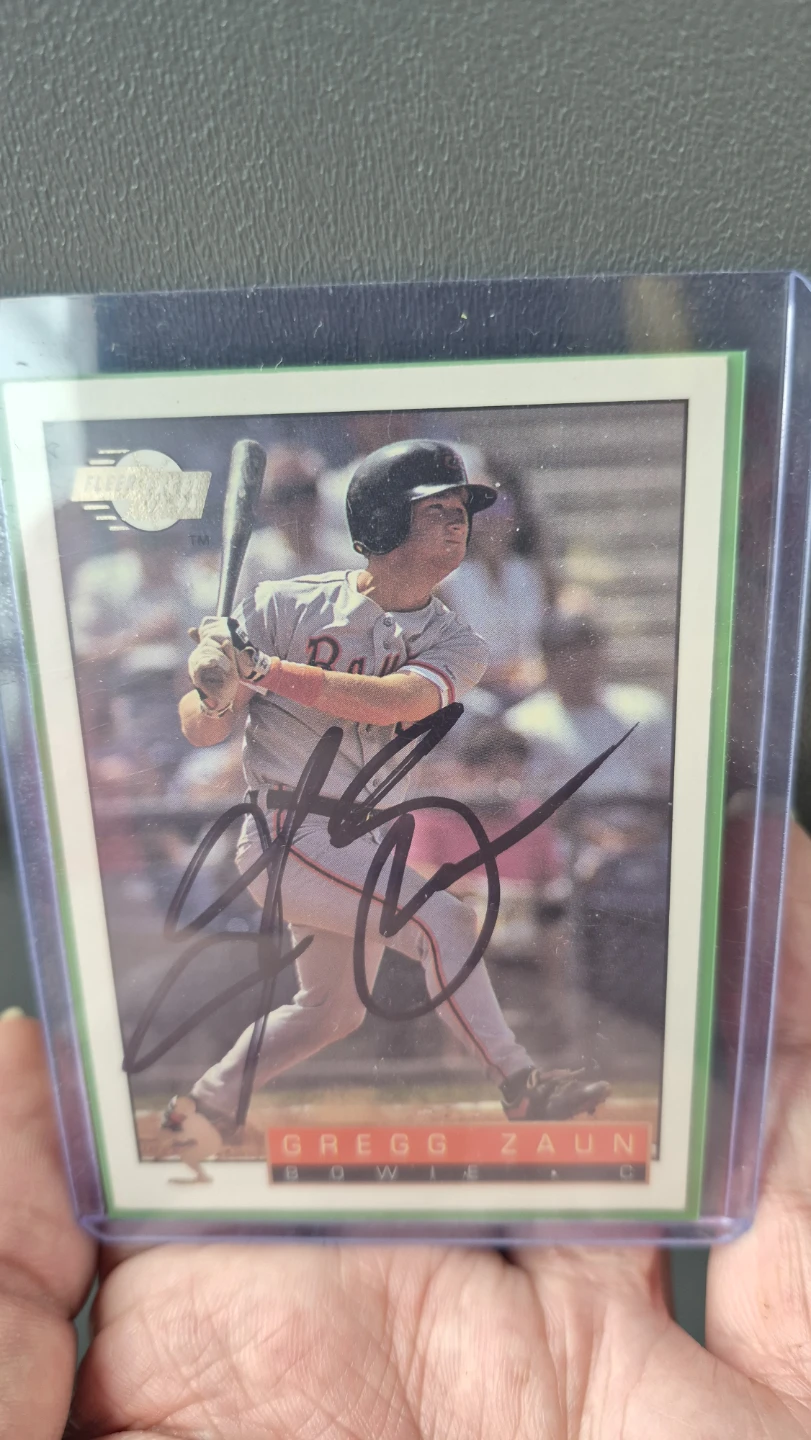 Collection of 5 Autographed Sports Cards - Hockey & Baseball - photo 2