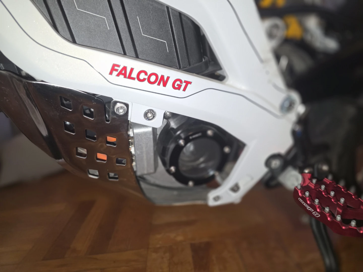 2025 Falcon GT - photo 2