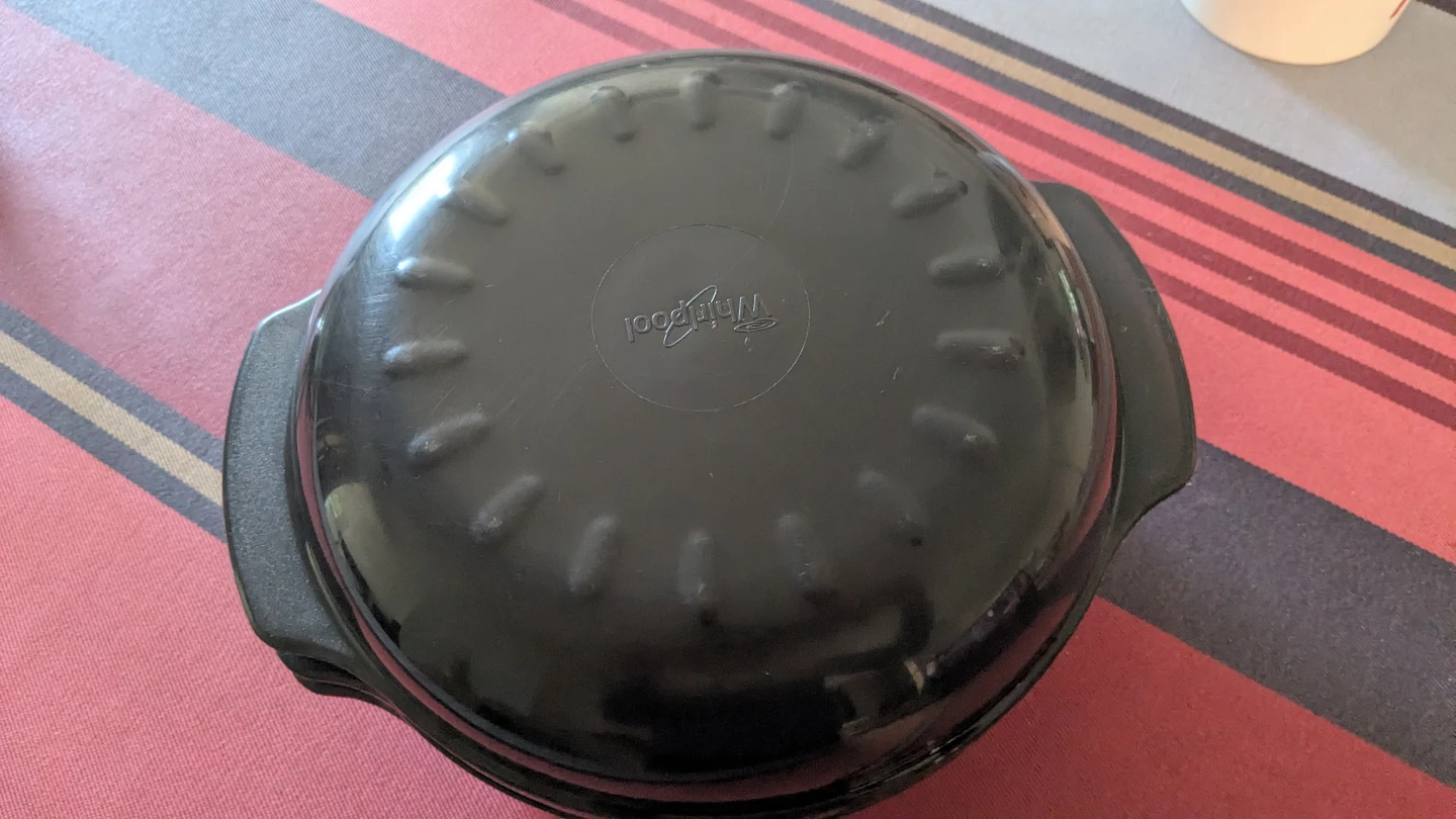 Whirlpool Microwave Cooker Set - photo 2