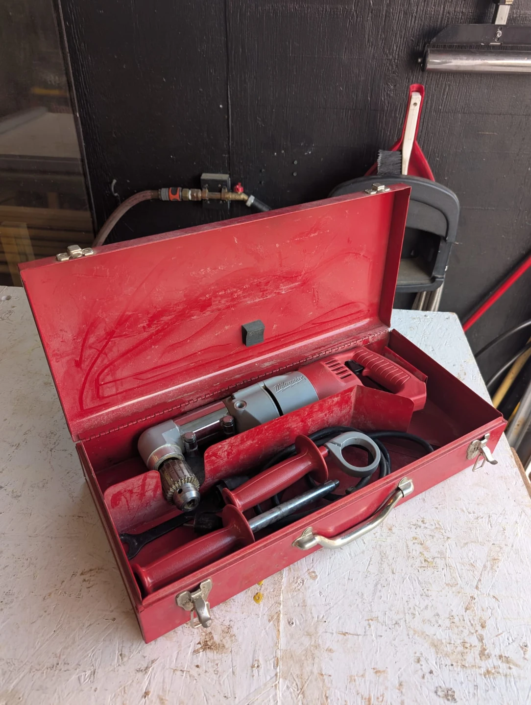 Milwaukee Heavy-Duty Right Angle 1/2" Drill with Case - photo 2