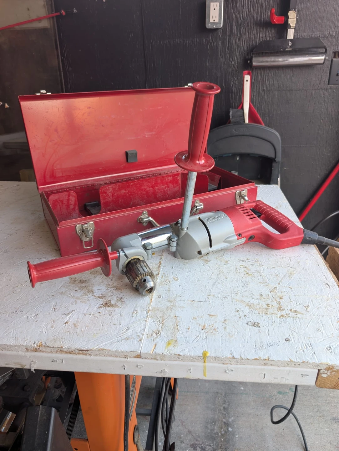 Milwaukee Heavy-Duty Right Angle 1/2" Drill with Case - photo 4