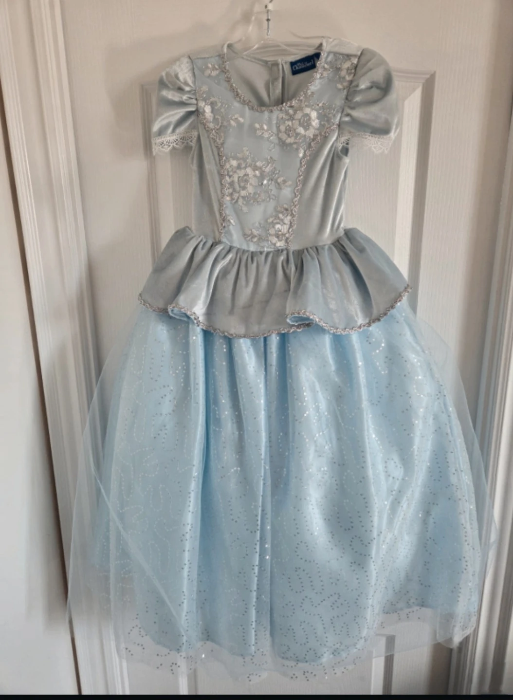 Beautiful Cinderella Dress - Excellent Deal