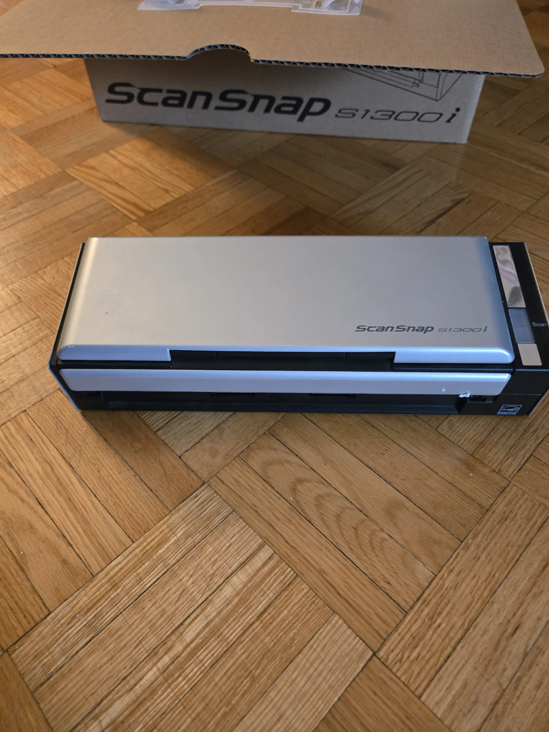 Fujitsu ScanSnap S1300i Document Scanner