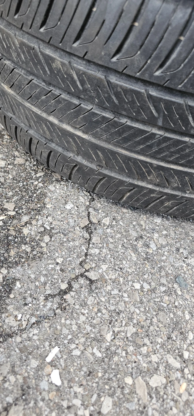 Hankook Kinergy GT Tires 225/45R18 91H - photo 4