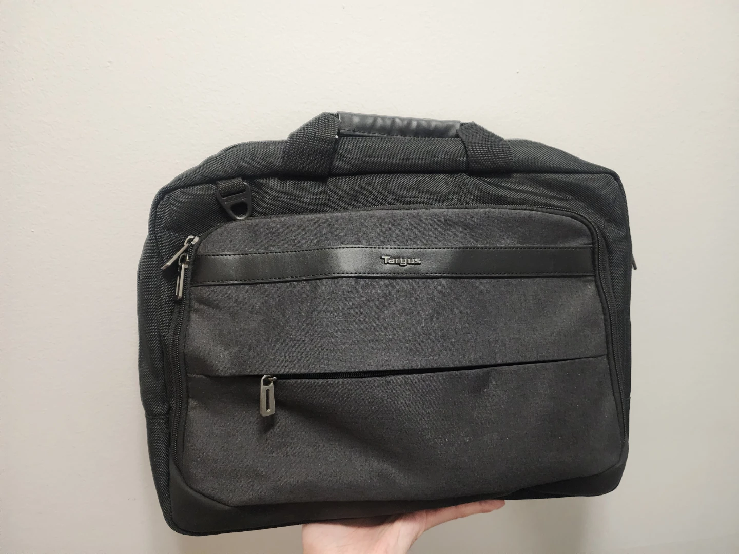Targus Black Laptop Bag