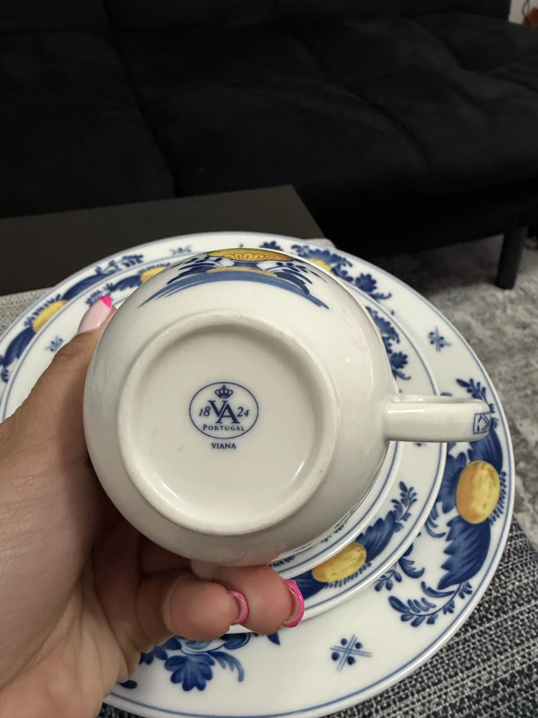 Viana Portugal Teacup and Saucer Set with Teapot and Creamer - photo 4