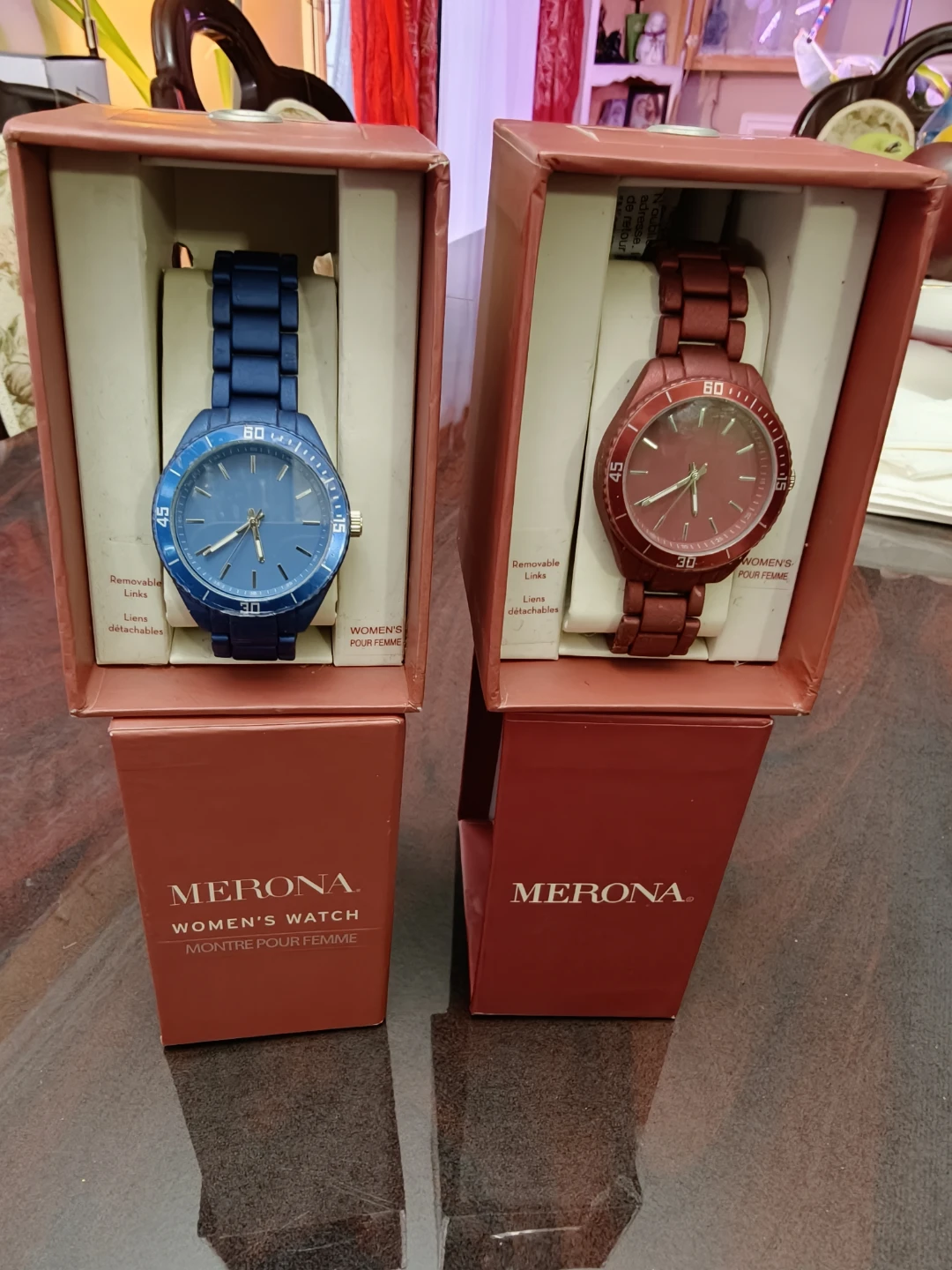1 MERONA WOMENS WATCHES AND ONE JOE FRESH UNISEX WATCH