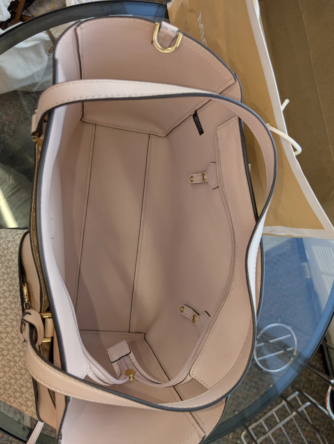 Michael Kors Pink Leather Tote Bag with Matching Pouch - photo 4