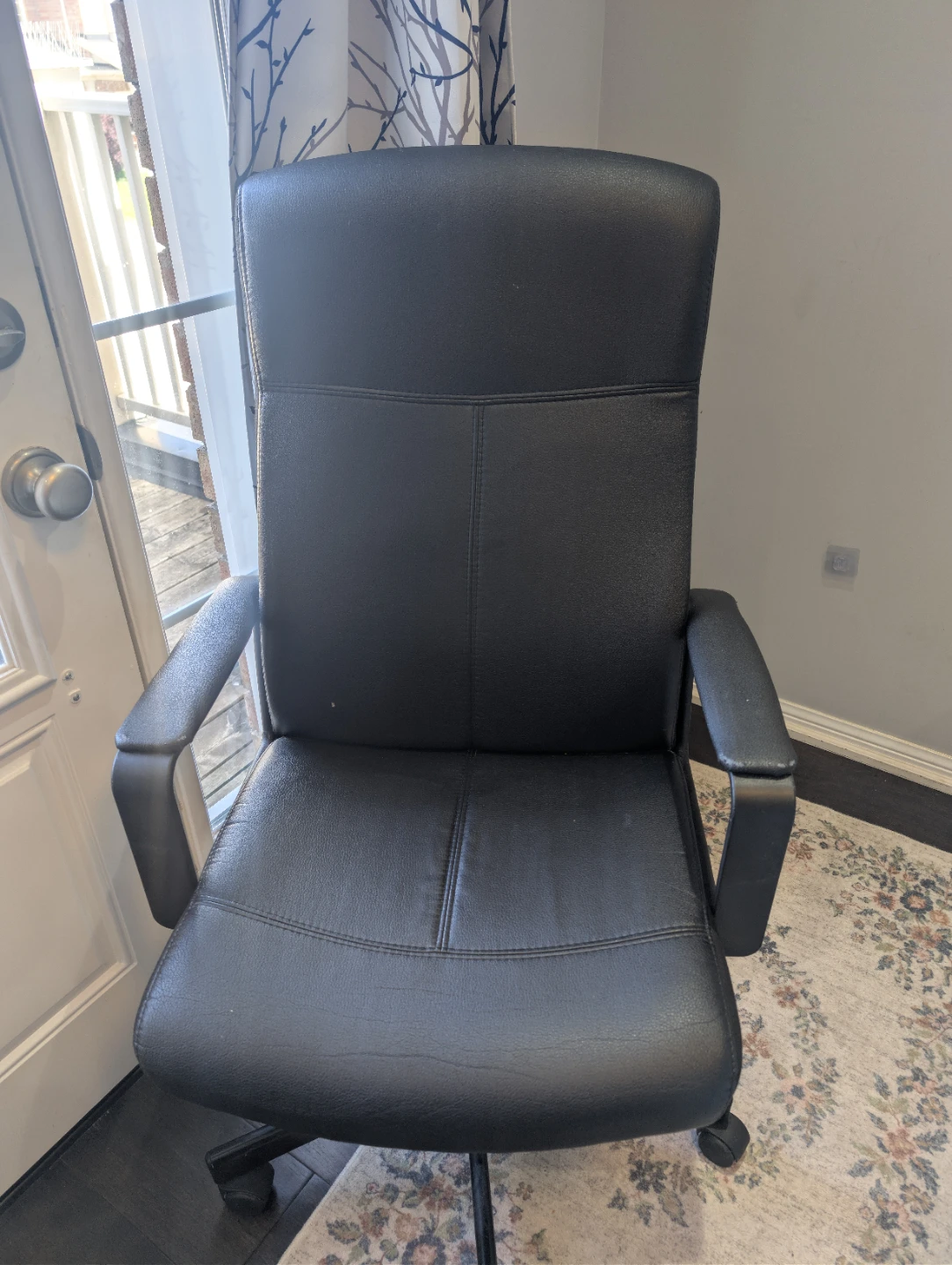 Black Office Chair - photo 2
