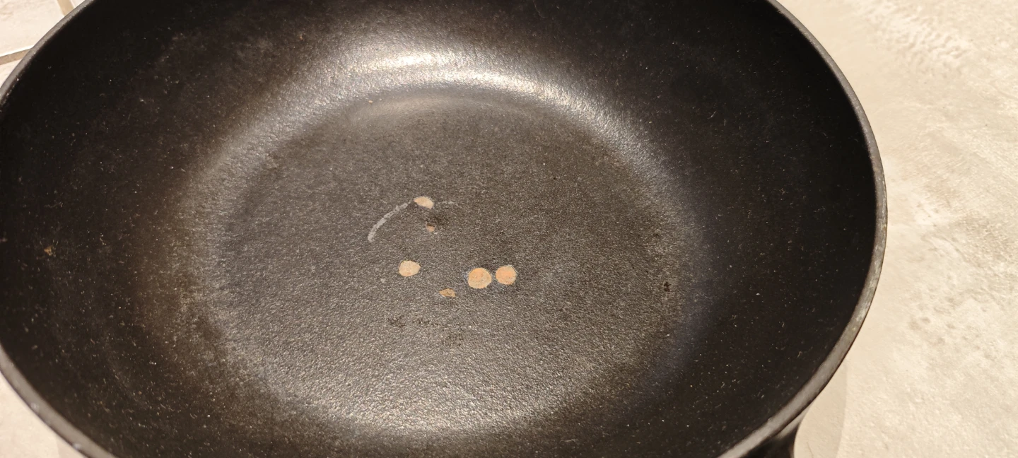 Staub Cast Iron Pan - photo 3