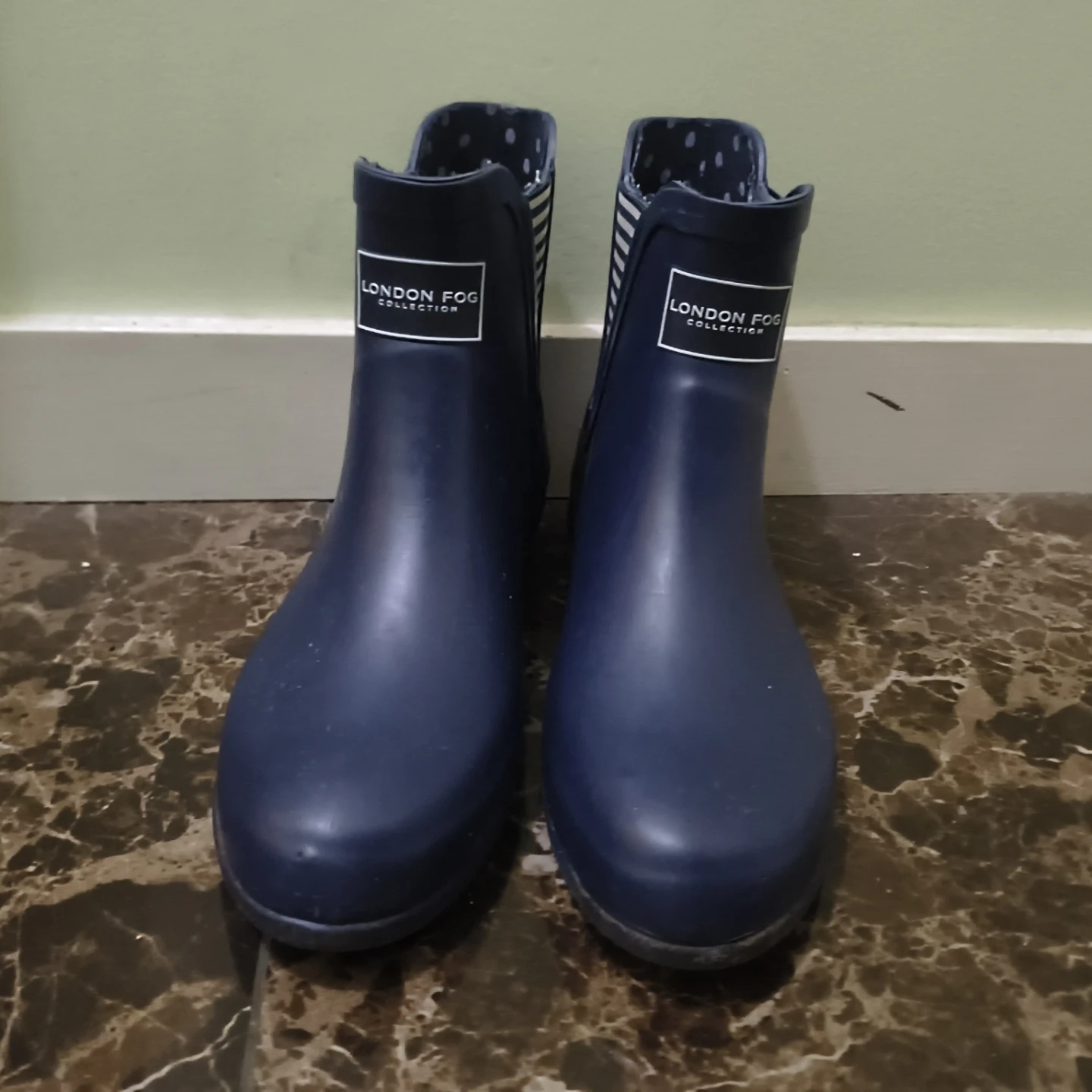 Size 10 London Fog Navy Rain Boots - photo 2