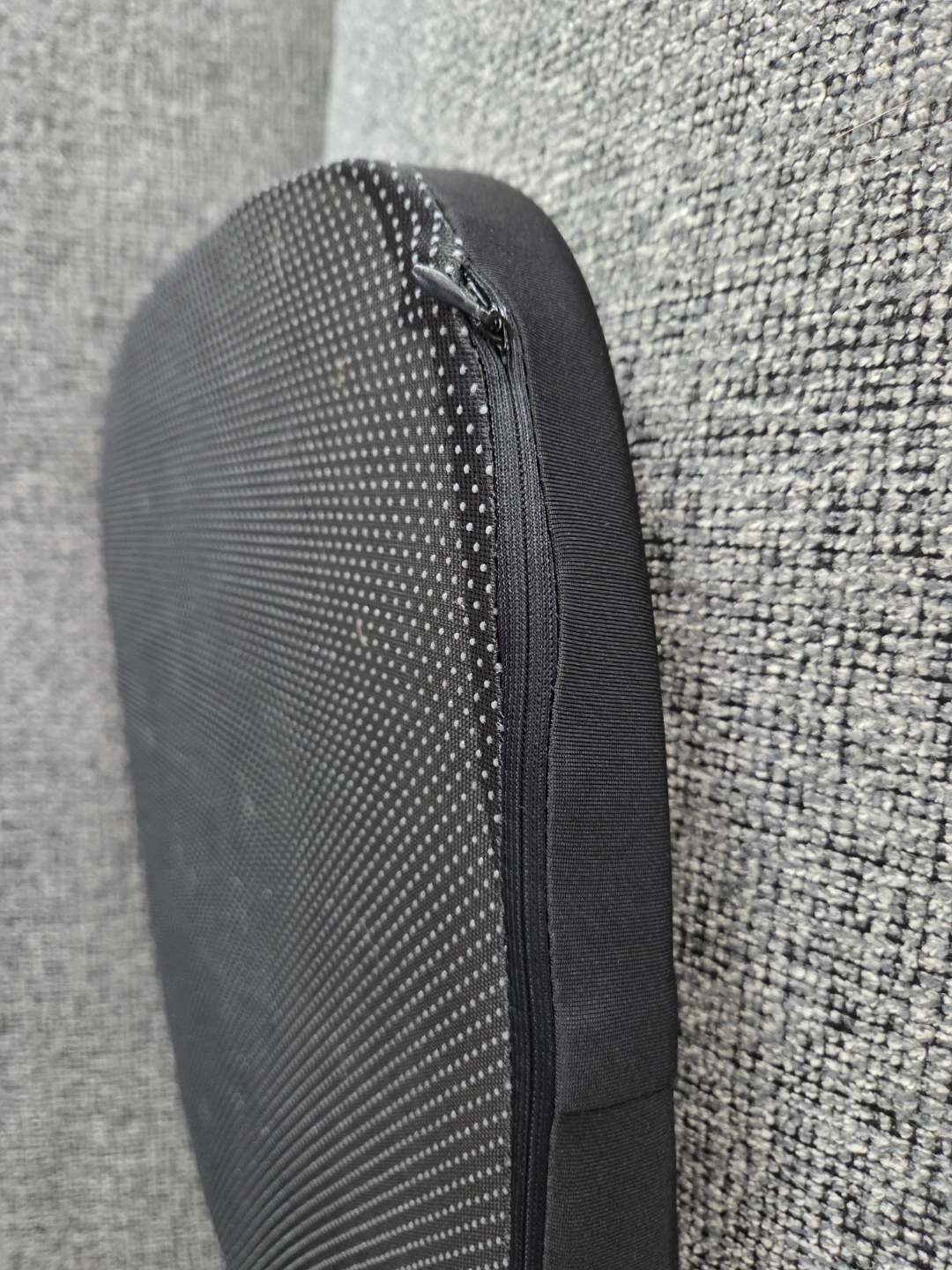 YUQ Ergonomic Support Cushion - photo 5