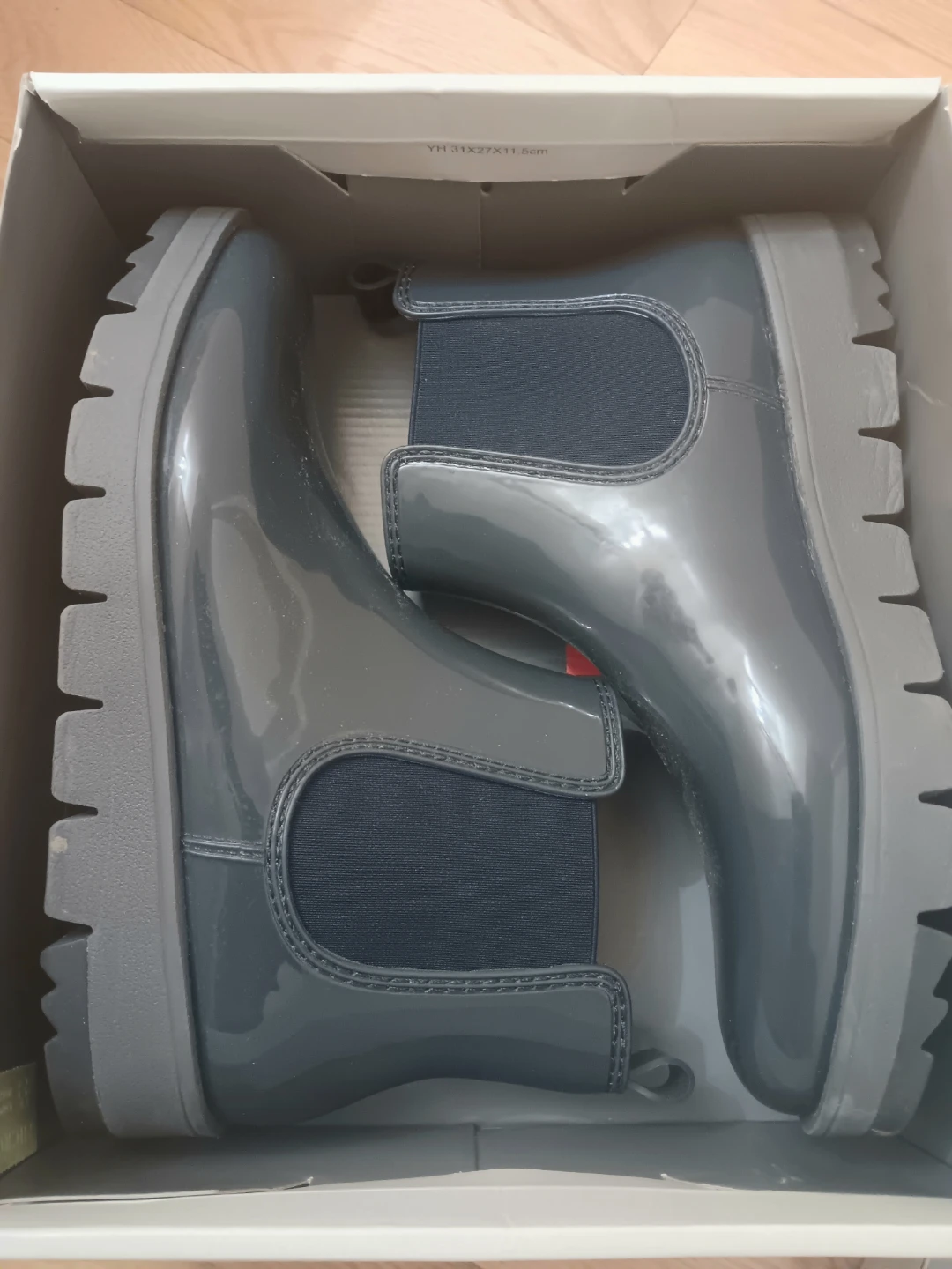 COUGAR Firenze Rain Boots 11 Women's