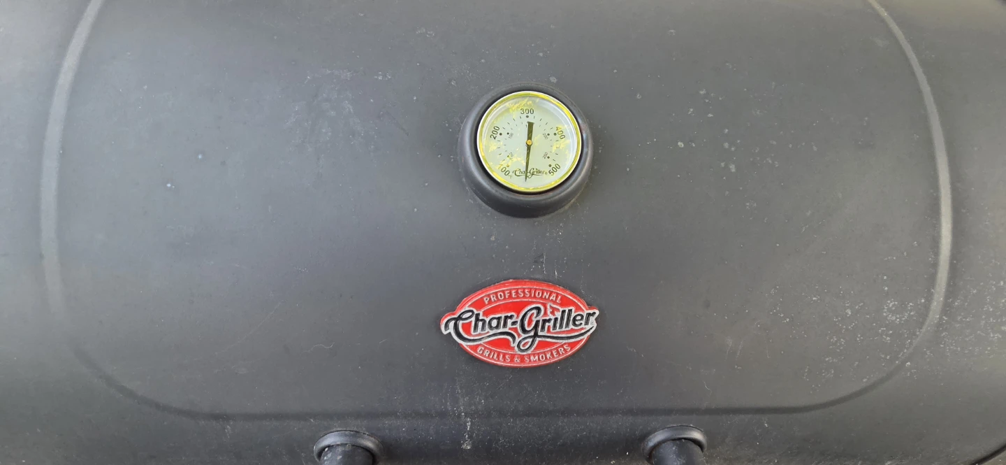 Char-Griller Professional Grill & Smoker - photo 2