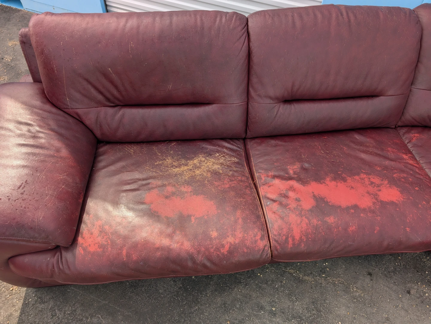 Delivery Available - Large Red Sectional - photo 2