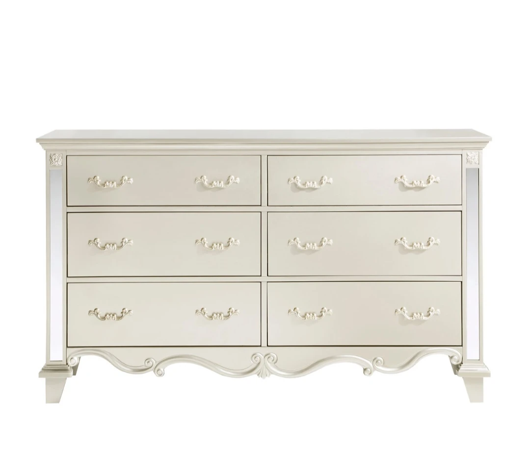 ✨ LUXURY $1,500+ GLAM DRESSER  & MIRROR SET NOW FOR $849✨ - photo 3