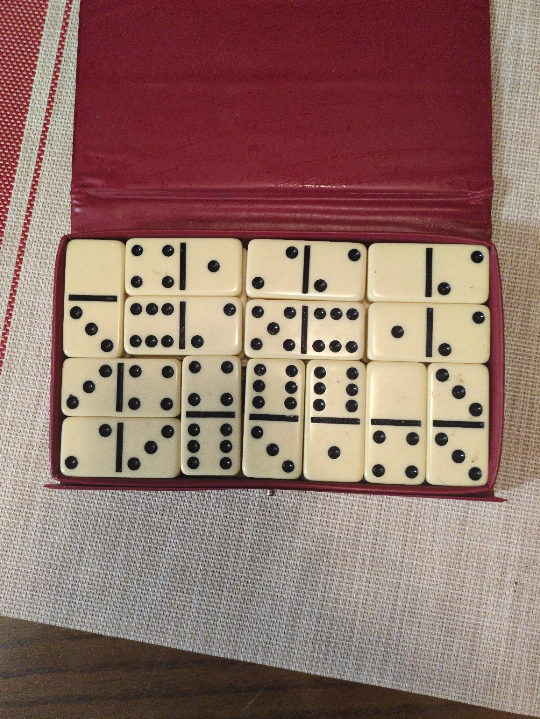 Cardinal Dominoes Set - photo 2