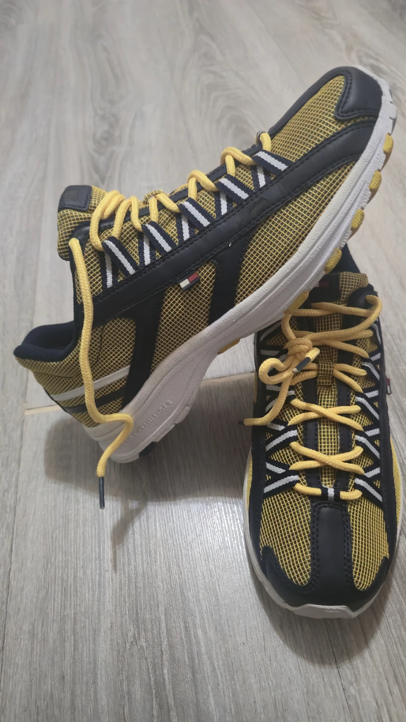 Tommy Hilfiger Men's Yellow and Navy Running Shoes Size 8M - photo 2